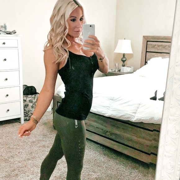 Meet the posher - Picture 3 of 4